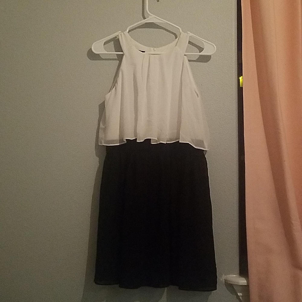 I am selling a semi formal